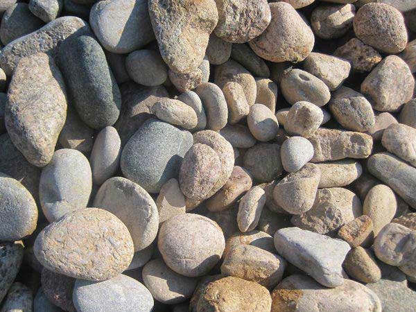 河南河卵石破碎機(jī)廠家好評(píng)如潮，靠的是什么？