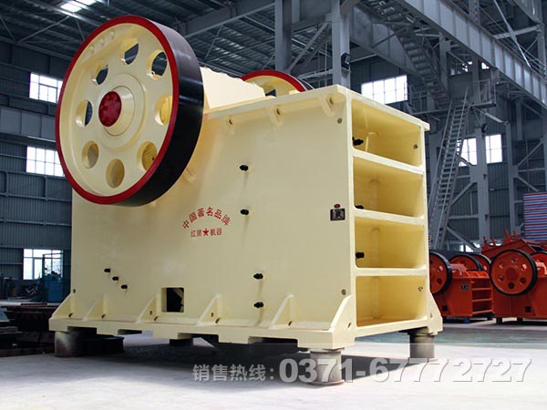 顎式粉碎機(jī)顎板、肘板和邊護(hù)板哪種好？