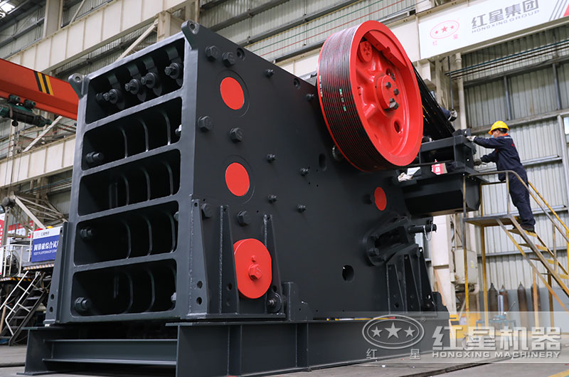 鄂破碎機900x1200時產(chǎn)多少噸？多少錢？