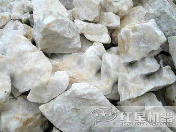 時產(chǎn)800噸的硅石破碎生產(chǎn)線需要哪些設(shè)備？需要投資多少錢？
