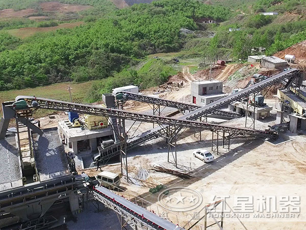 能把石塊破碎成石子的打石機(jī)多少錢？怎么配置？