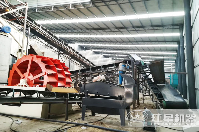 水洗沙機械多少錢一套？（內(nèi)有大型水洗沙機械工作視頻）