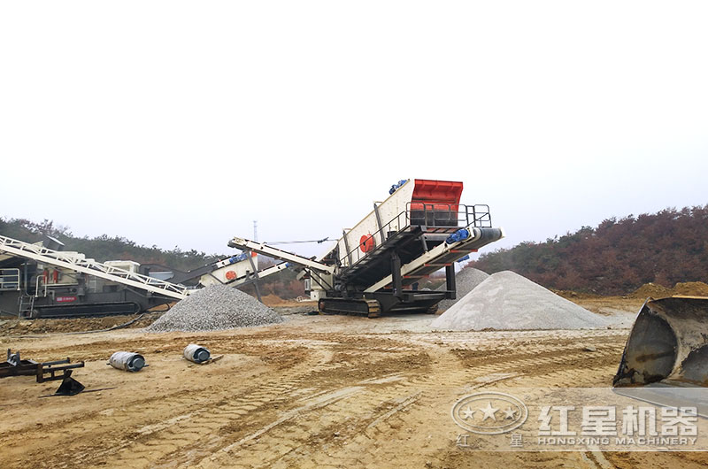 移動破石子機，目前國內(nèi)比較先進的破碎石子機器